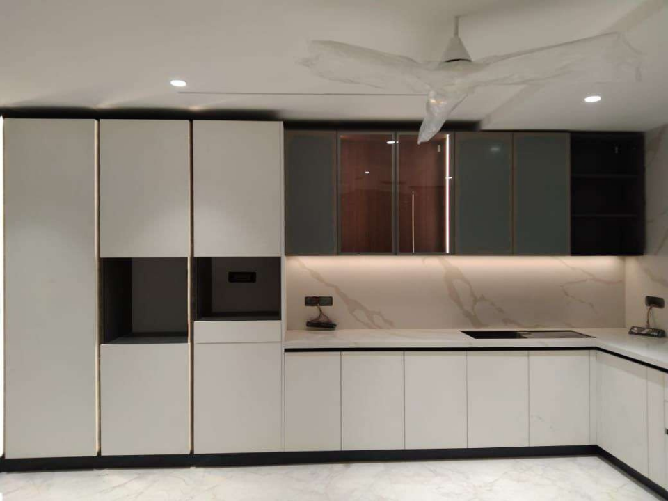 Minimalist Two-Tone Kitchen - Photo 2