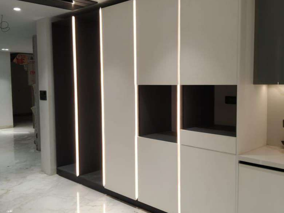 Minimalist Two-Tone Kitchen - Photo 4
